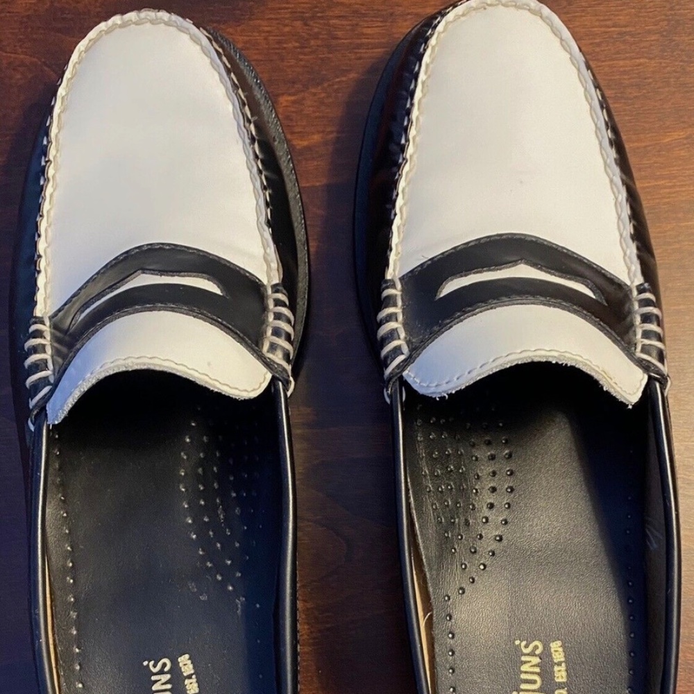 Bass Weejuns Women’s Black/White Penny Loafer Mules 7 EUC